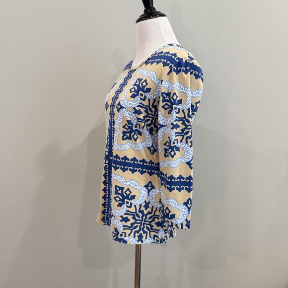 J. McLaughlin Catalina Cloth Top Women’s Size M Tan Blue Print Stretch Shirt - Picture 5 of 11